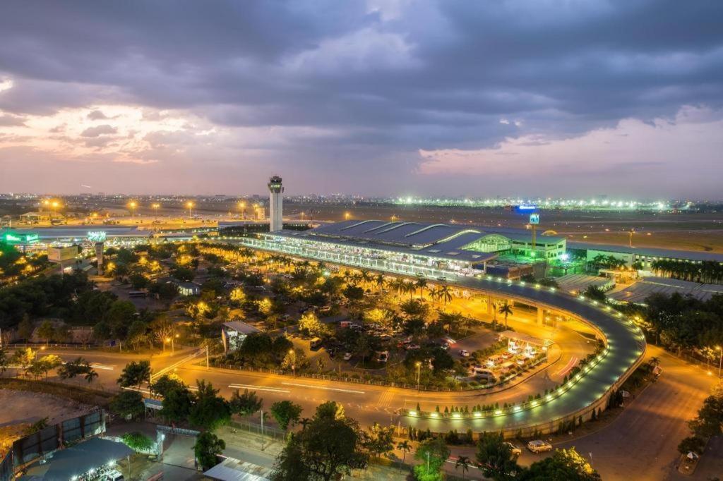 Nui Thanh Hotel Ho Si Minh-város Kültér fotó