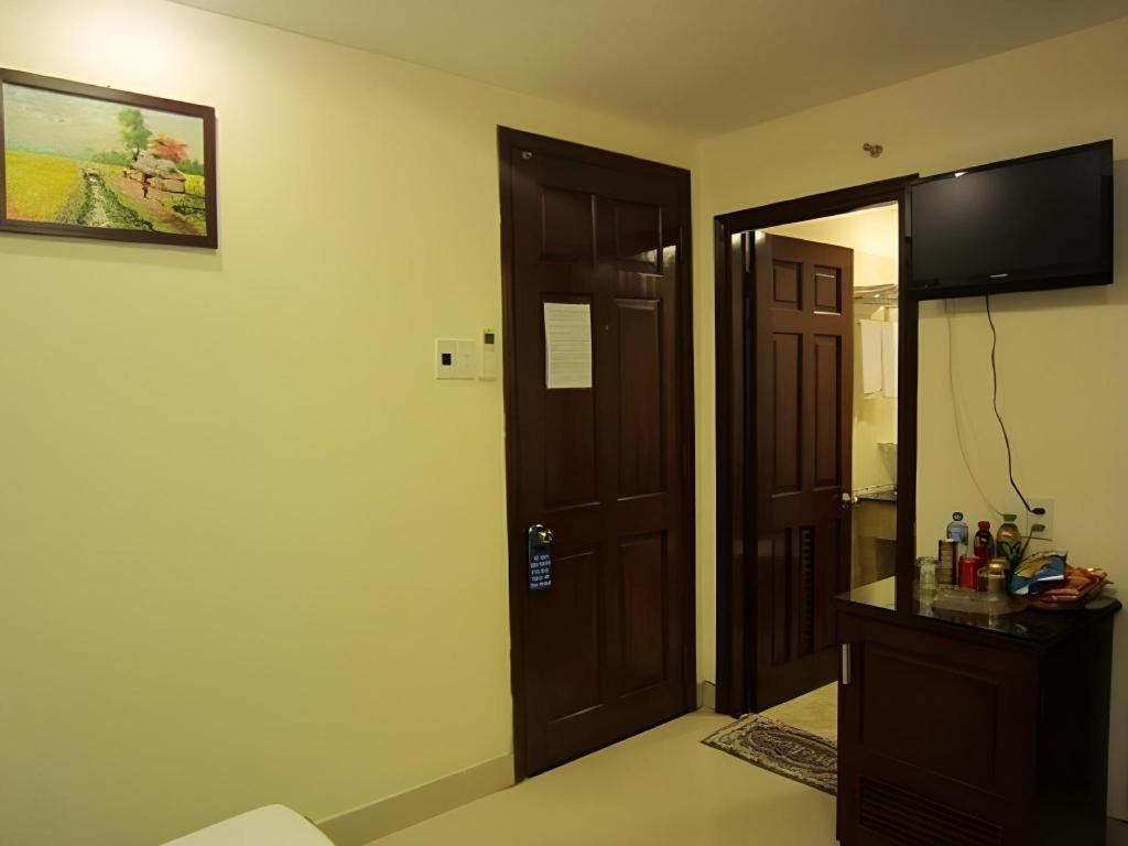 Nui Thanh Hotel Ho Si Minh-város Kültér fotó