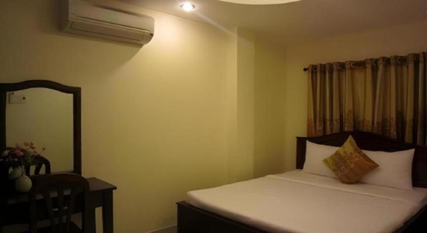 Nui Thanh Hotel Ho Si Minh-város Kültér fotó